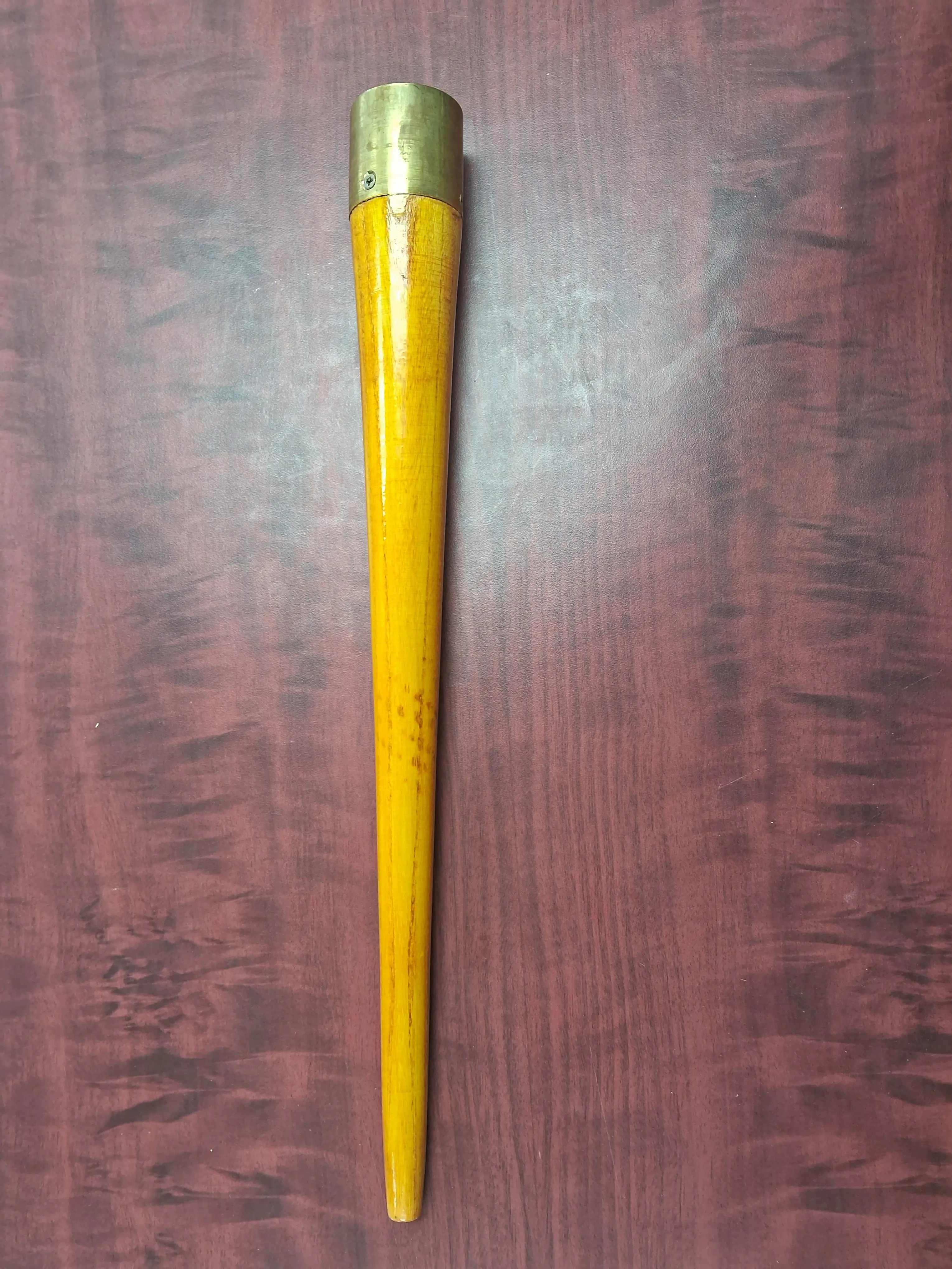 Red Leafs Grip Cone